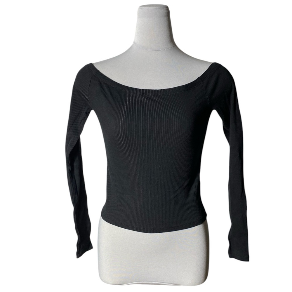 H&M Long Sleeve Off the Shoulder Top